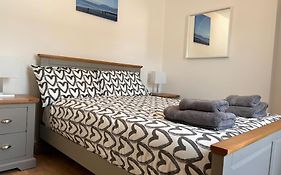 Mona Lodge - 3 Bed Cottage In Llandudno